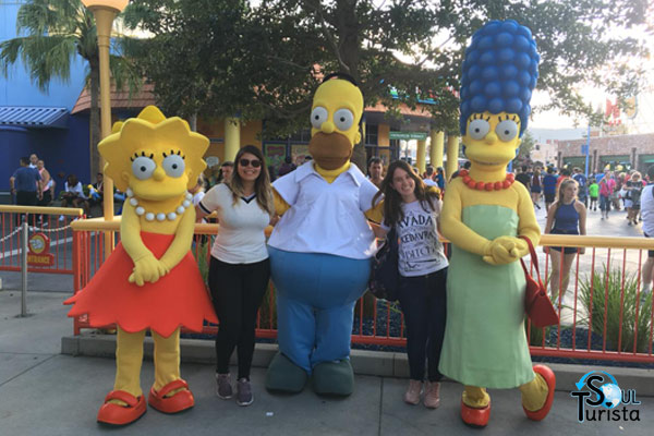 Personagens da Universal Família Simpsons, eu e minha amiga