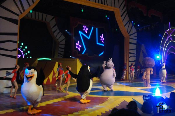 Picadeiro com o Madagascar Circus Show