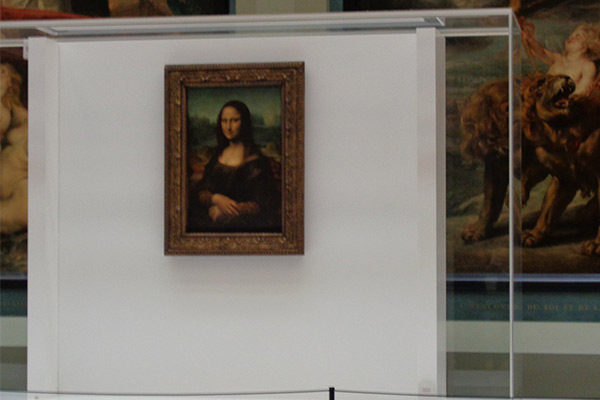 Obra Mona Lisa no Museu do Louvre
