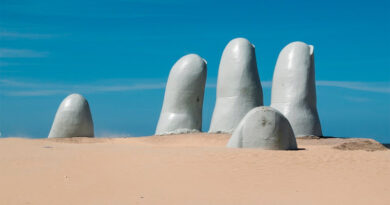 Los Dedos na Playa Brava em Punta del Este
